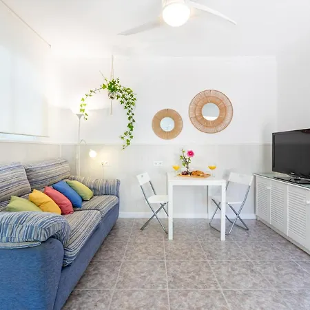 Wintowinrentals Close To The Beach, Private Terrace & Parking Rincon de la Victoria Exterior photo