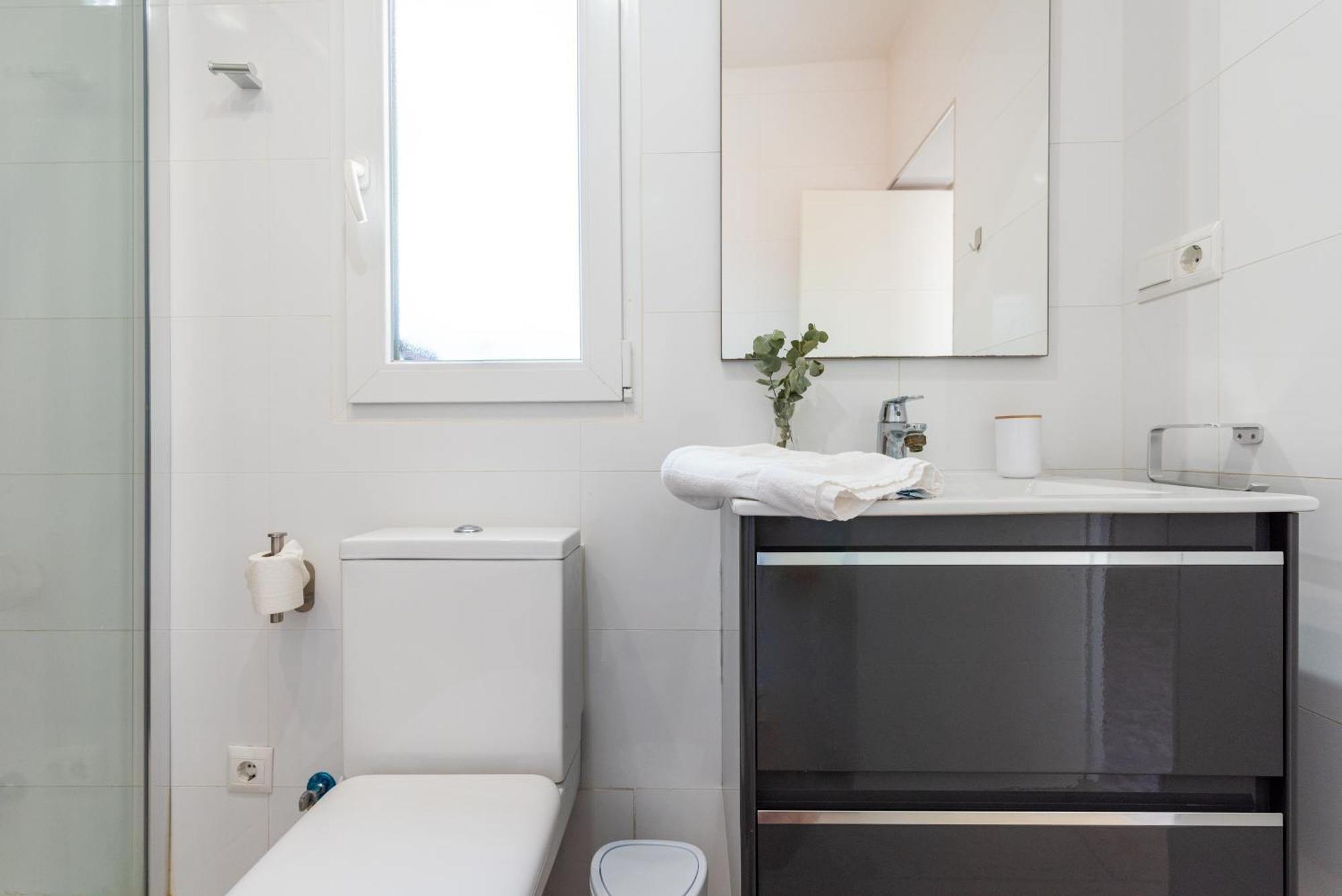 Wintowinrentals Close To The Beach, Private Terrace & Parking Apartment *