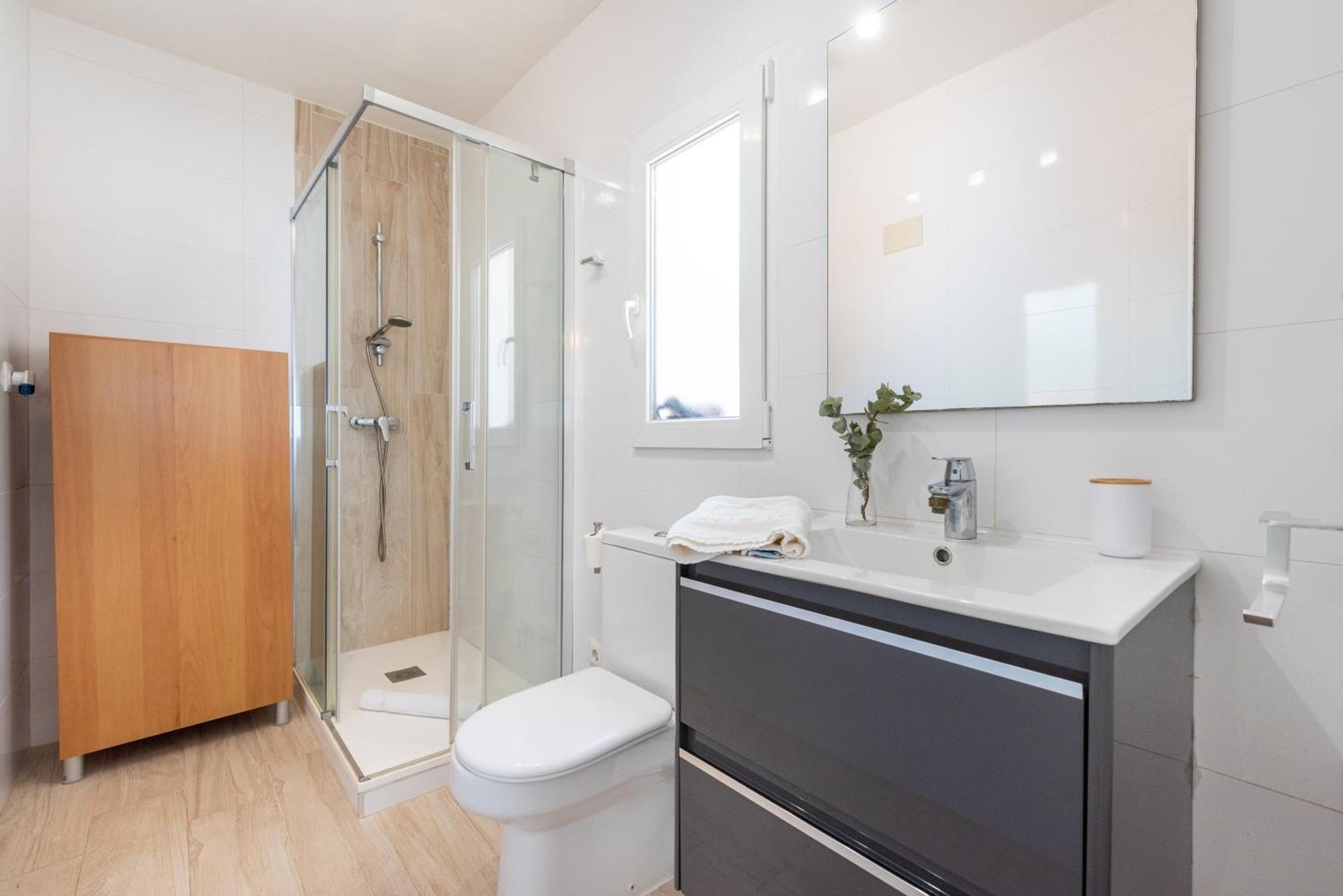 Appartamento Wintowinrentals Close To The Beach, Private Terrace & Parking *